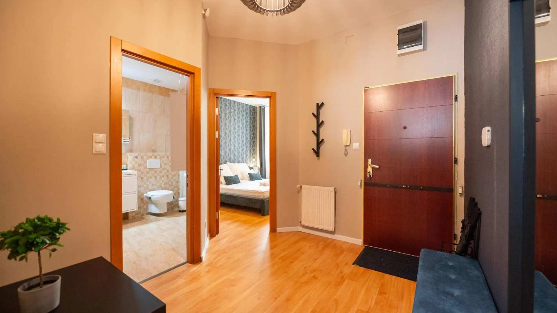 Sarah'S Home With Pool, Wellness, Fitness Budapest 0*,  Ungheria