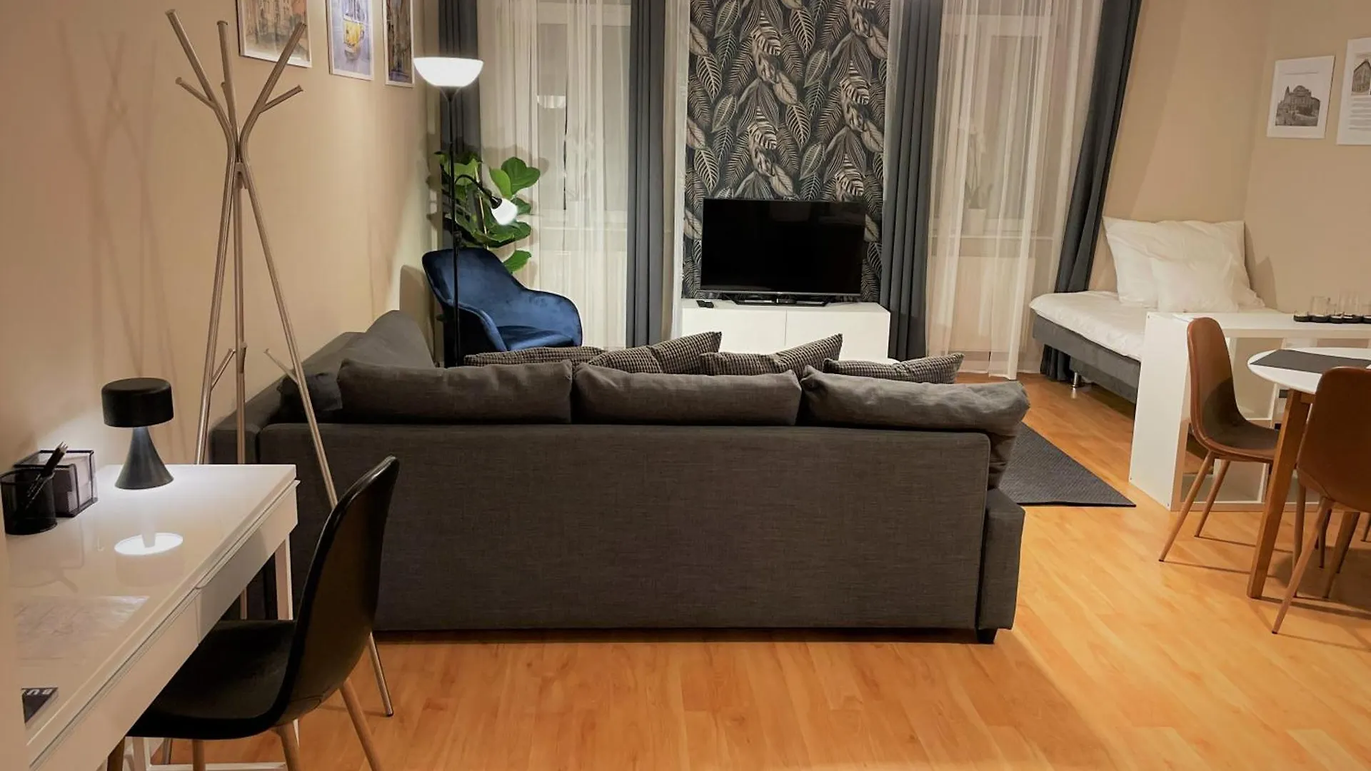 Appartamento Sarah'S Home With Pool, Wellness, Fitness Budapest
